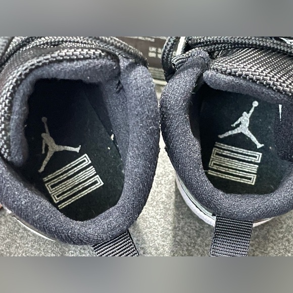 SOLD SOLD SOLD SOLD SOLD 2020 Nike Air Jordan 11 XI Retro Jubilee Black Silver - Picture 11 of 12